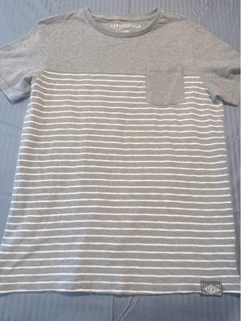 Aeropostale Striped Pocket T-Shirt Size Medium 1316